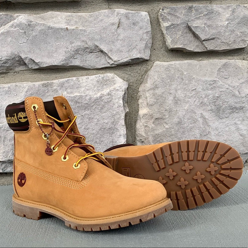 Timberland Women's Premium 6-Inch Logo Collar Boot - Picture 6 of 14